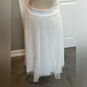 Fabulous long white tulle flowing “ballet” skirt by Miami brand.